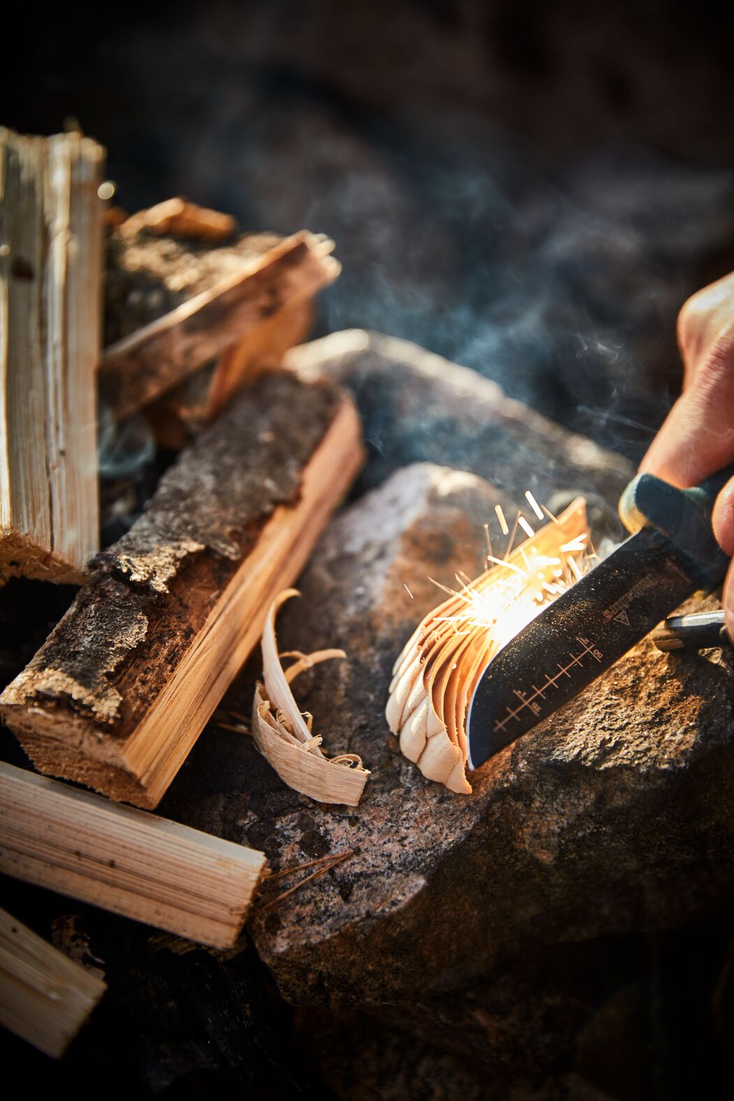 Outdoor knives
